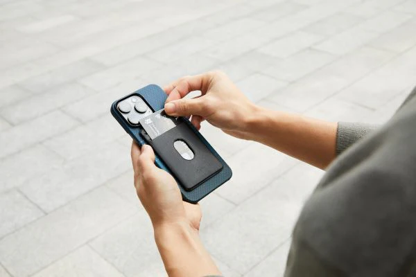 Protecting Your Cards and Devices: Avoiding the Hidden Risks of Strong Magnets in Everyday Life