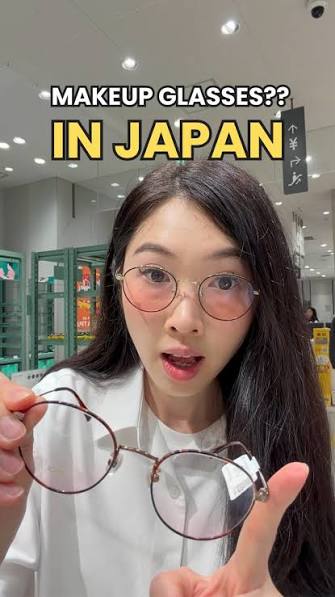Did Your Makeup Get “Hidden” Behind Your Glasses? Exclusive Makeup Tips for Girls Who Wear Glasses