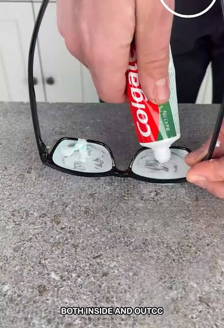 One Swipe, Crystal Clear: The Ultimate Guide to Efficient Eyeglass Cleaning